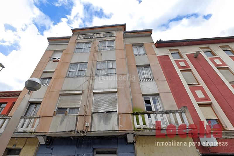 Foto 54ff3121-a2af-4354-a021-cf058a169d5a. Edifici a Centro Torrelavega