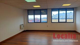 Lloguer Oficina  Gutiérrez solana. Amplia oficina de 95m en santander