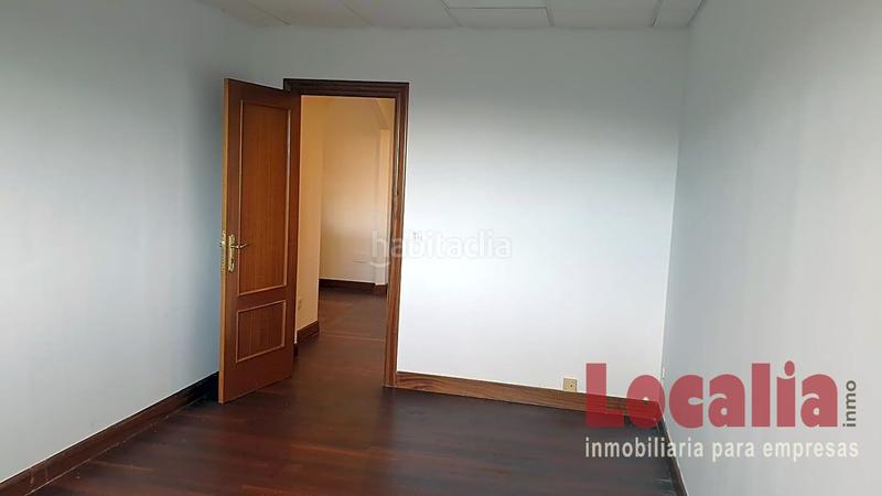 Foto 1869ef19-ed7d-44dc-85e4-f588752c370f. Oficina amb aparcament a Alisal - San Román Santander