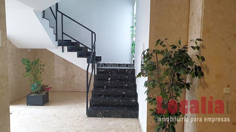 Foto 6075907f-a934-4814-95d1-8f7248c2fb7a. Oficina amb aparcament a Alisal - San Román Santander