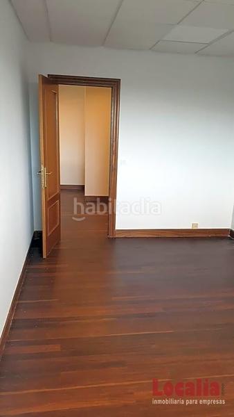 Foto c9eabbbb-00d0-4de6-9014-d9e7c1aef20b. Oficina amb aparcament a Alisal - San Román Santander