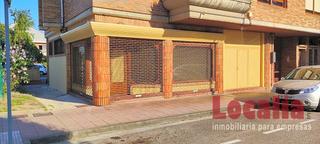 Location Local commercial  N/a. Amplio local comercial con dos entradas en torrelavega