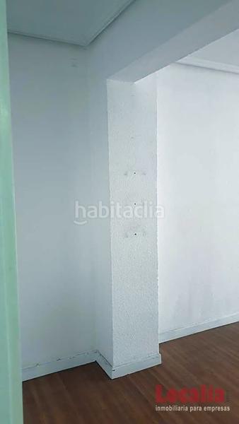 Foto e9eafd75-a148-46aa-9b46-04c190a8a364. Local commercial dans Centro - Ayuntamiento Santander