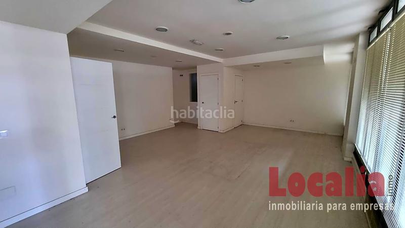 Foto 4a0a5712-07a6-4687-8e85-909a14b27d8c. Local comercial local acondicionado como clínica en mompía, bezana en Santa Cruz de Bezana