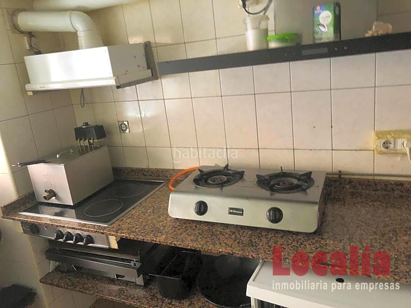 Foto ace3359a-6bc4-49f3-922e-d6a94fc14be3. Alquiler local comercial amplio bar para entrar a trabajar . en Torrelavega