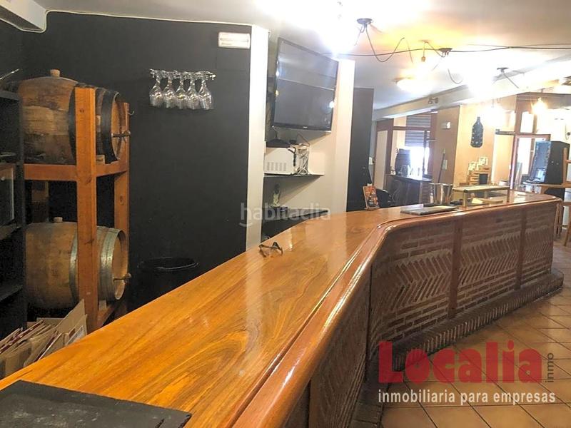 Foto ae63c7d9-7df9-4766-95b9-a64c689d8277. Alquiler local comercial amplio bar para entrar a trabajar . en Torrelavega