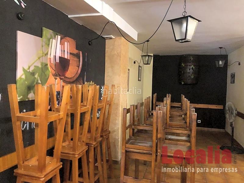 Foto d1e9edf5-d4a5-4358-b228-5be85c58355f. Alquiler local comercial amplio bar para entrar a trabajar . en Torrelavega