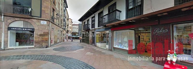 Foto fc9a8928-0fd0-4390-8da3-c8dd5b0935b9. Edifici a Centro Torrelavega