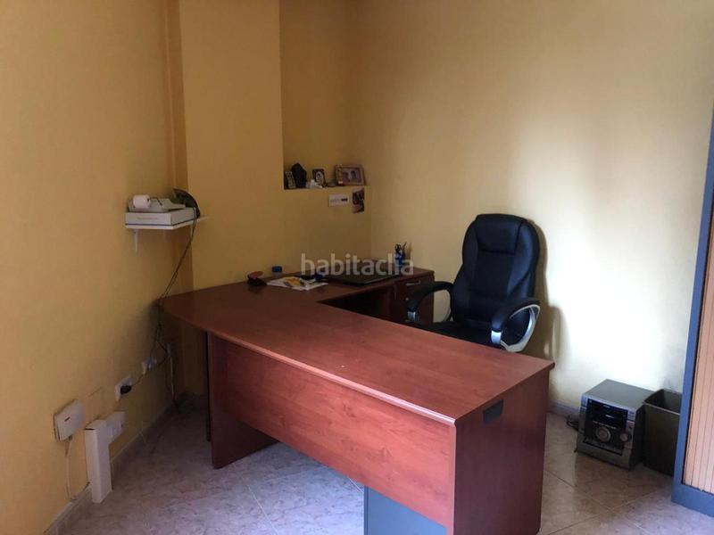 Foto 82c28f47-d049-411d-96ba-75a404526021. Alquiler local comercial local de tres niveles , cantabria. en Torrelavega