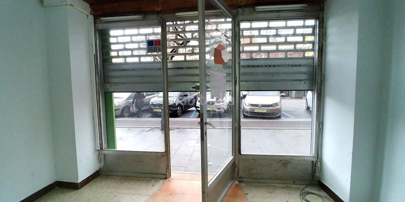Foto 0b6c23a4-ae2f-4bf4-9660-1c4a6951270d. Alquiler local comercial magnífico local frente a las estaciones, en Santander