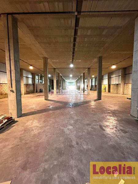 Foto 63348a43-65b2-49a0-ae3d-e66732fa70d3. Lloguer nau industrial a Corrales de Buelna (Los)