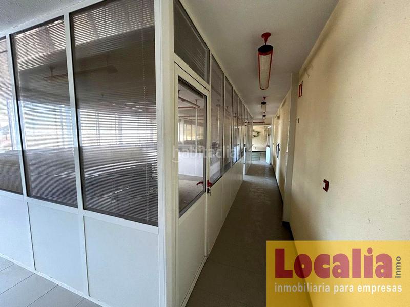 Foto 91b4a276-49e8-43a2-bb7c-e104f25a4cef. Miete fabrikhalle in Corrales de Buelna (Los)