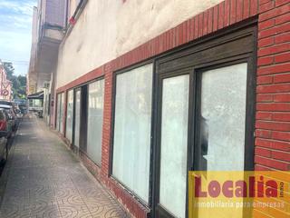 Location Local commercial à Inmobiliaria - Barreda. Alquiler de local comercial en torrelavega.