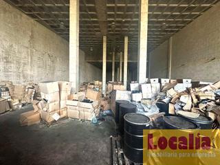 Lloguer Nau industrial a Cacicedo. Alquiler de nave en poligono elegarcu, camargo.