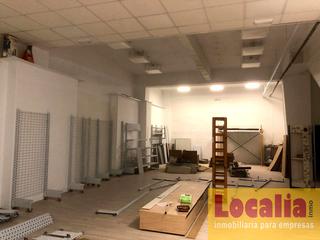 Location Local commercial à Numancia - San Fernando. Amplio local de 360 metros en alquiler. santander.