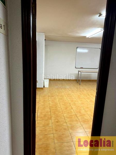Foto fe27c72f-d992-41c9-8c41-9adc2b9698b0. Rent business premise in Puerto Chico Santander