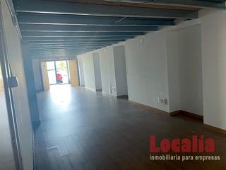 Lloguer Nau industrial  Polígono industrial la esprilla. Interesante nave mayor de 550 metros en camargo.