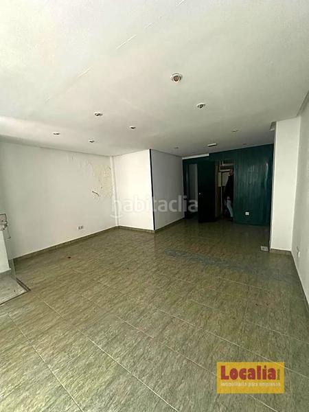 Foto d9f8b553-8e26-455e-b6e8-25fbc56a3fa5. Alquiler local comercial  oficinas en el Centro en Torrelavega