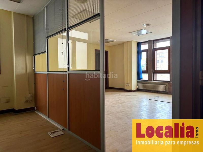 Foto 1754ac5c-1e1b-4b33-aa81-637a229b9146. Alquiler local comercial excepcional local para oficinas . en Santander