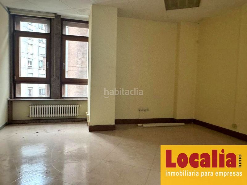 Foto d6625dd8-4d61-4b6d-a597-b58d1c660cc0. Alquiler local comercial excepcional local para oficinas . en Santander