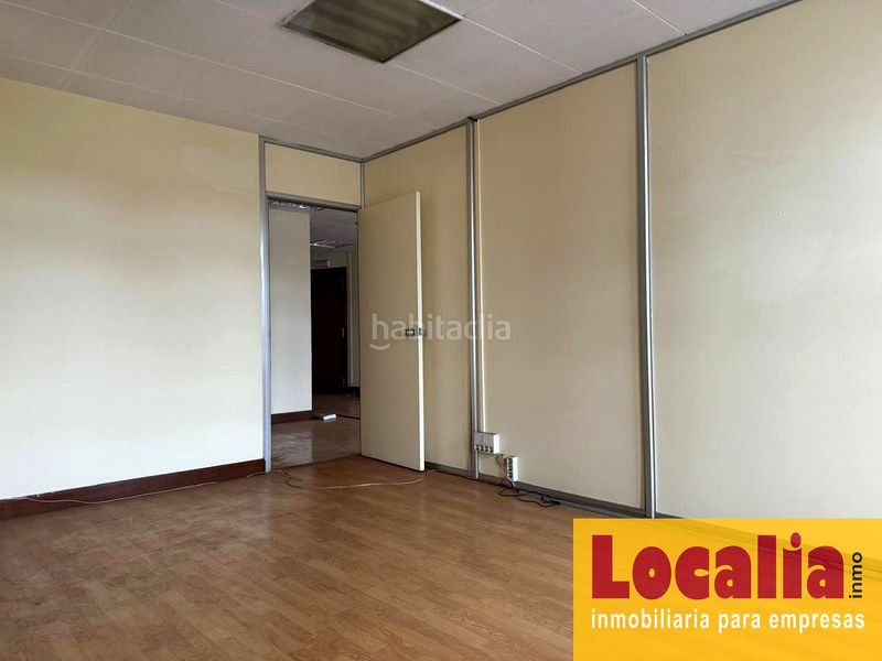 Foto e828295f-fe49-4048-a31a-3b6d9bdf67ba. Alquiler local comercial excepcional local para oficinas . en Santander