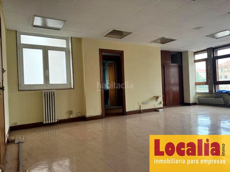 Foto f9b0cd56-209e-42f5-aeca-6d00cf683762. Alquiler local comercial excepcional local para oficinas . en Santander