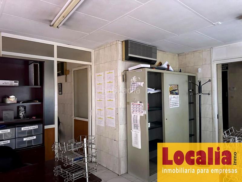 Foto 1ef7c479-c8b1-48d0-9026-cb0c7d9405f1. Locale commerciale in Inmobiliaria - Barreda Torrelavega