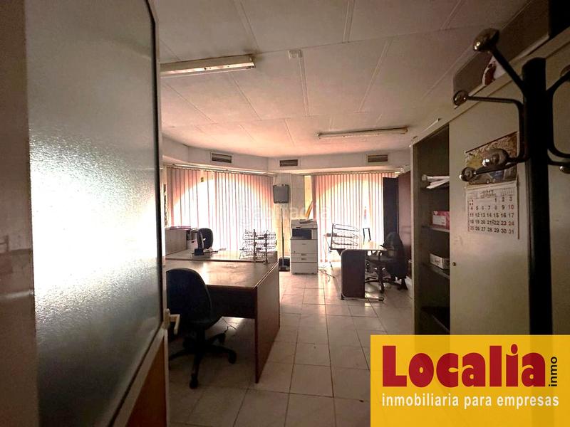 Foto ebad5031-8ee3-4c88-8bc0-530b59fa4975. Locale commerciale in Inmobiliaria - Barreda Torrelavega