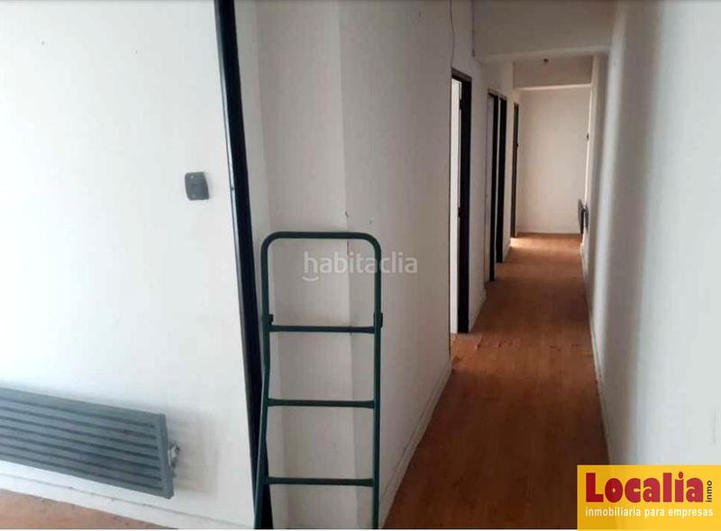 Foto c05be9aa-5e50-4d30-add9-abe18e4a3dbd. Edificio en mariano luiña 21 edificio plurifamiliar , asturias en Navia