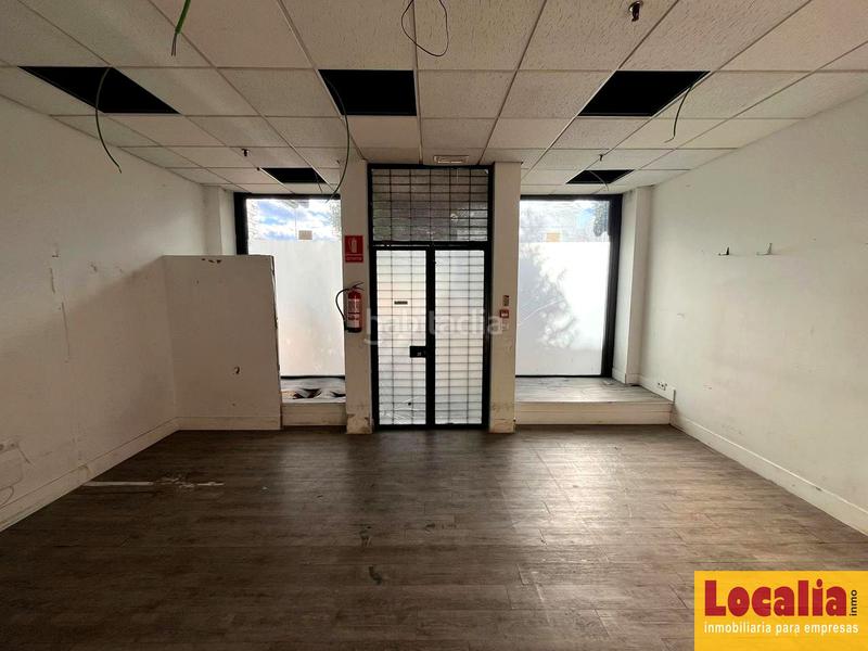 Foto 567c8b11-6b7a-49c5-a7ed-57ae53011972. Alquiler local comercial en Cerezo - Aspla - Torres Torrelavega