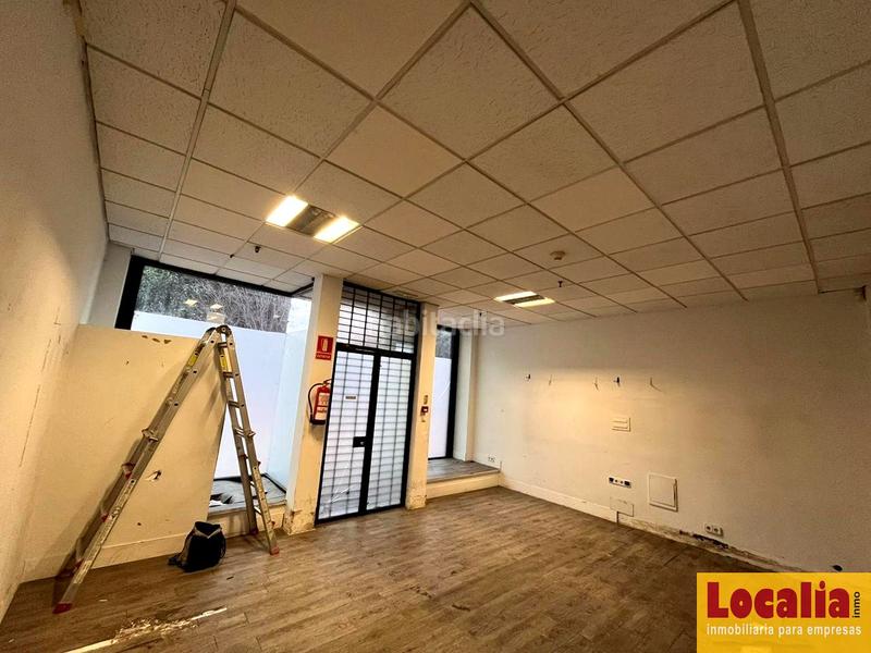 Foto fce4e357-be98-4f4e-8ff6-ce32e32aafbb. Alquiler local comercial en Cerezo - Aspla - Torres Torrelavega