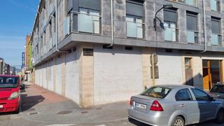 Miete Geschäftsraum in De bilbao 31. El mayor local a pie de calle en torrelavega, cantabria