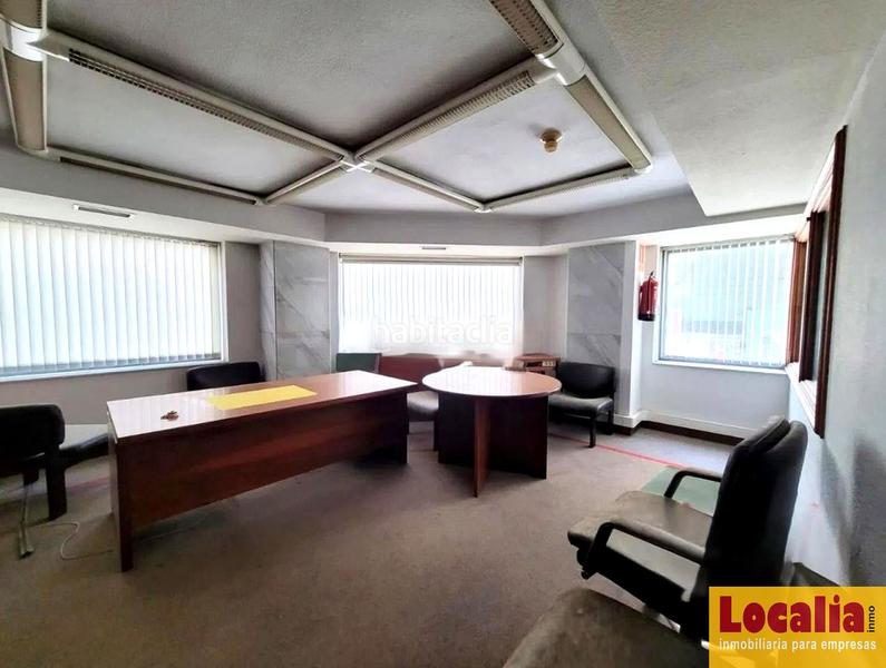 Foto 2b39b278-00d4-41fc-8a45-f8792305c7a9. Lloguer local comercial a Centro - Ayuntamiento Santander