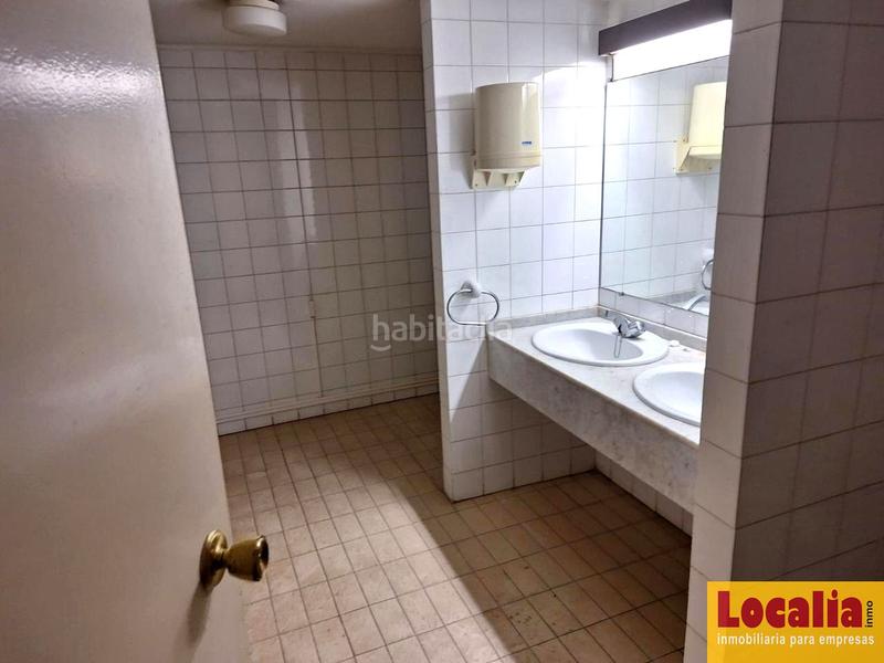 Foto 4bf8274d-bc8b-4827-a0e8-1240c1d1b011. Lloguer local comercial a Centro - Ayuntamiento Santander