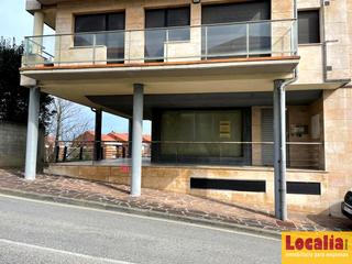 Geschäftsraum  Bajada al puerto. Interesante y amplio local en venta. suances