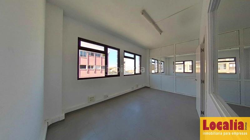 Foto 25ec0e6a-6325-4844-b96a-427a8eda3d59. Bureau dans Alisal - San Román Santander