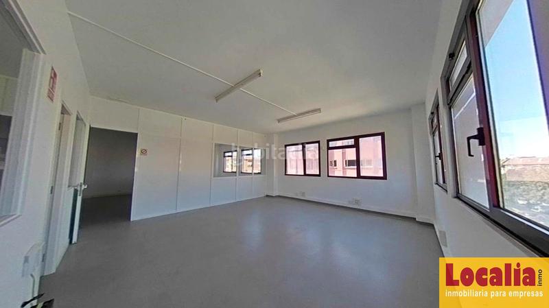 Foto f8b20c9b-5775-4a2e-be11-6f0cf167f0ae. Bureau dans Alisal - San Román Santander