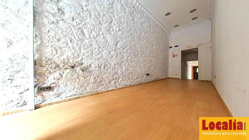 Foto a65bbaa0-bd60-4128-aede-3a35dae138d2. Local comercial a isabel la católica 12 a Numancia - San Fernando Santander