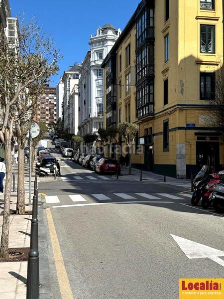 Foto e7076618-4bae-4956-9980-b5dc92321fb7. Affitto locale commerciale in Puerto Chico Santander