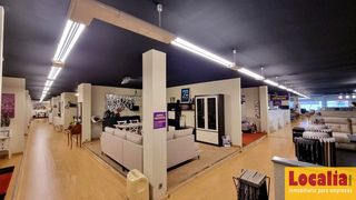 Miete Fabrikhalle in El castro 23. Alquiler de extensa nave comercial en santander