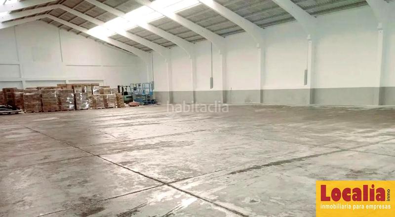 Foto 129715fa-b7b9-41da-8015-8ed7533538b5. Nave industrial amplia nave industrial , cantabria en Camargo