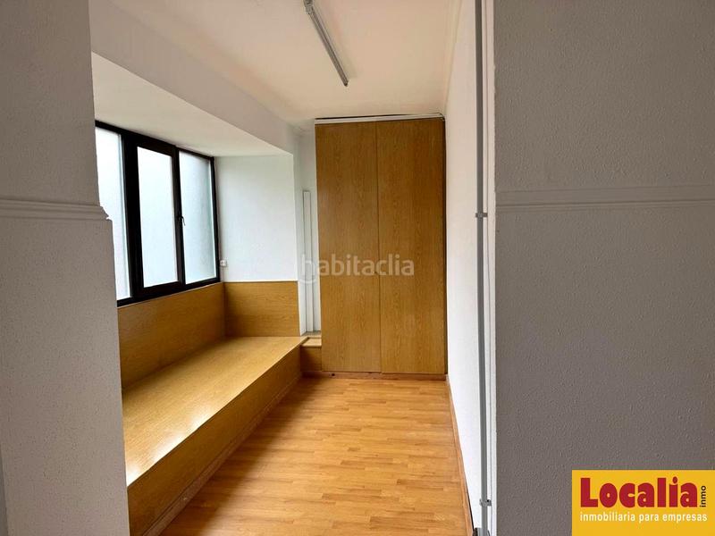 Foto 91c7d085-fba8-4fe4-9e9e-09704bdb7ebf. Alquiler local comercial atractivo y a buen precio local en Santander