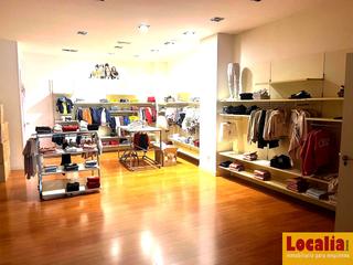 Lloguer Local Comercial  Mayor. Interesante y amplio local comercial en palencia.