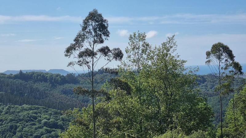 Foto 5a5bfb28-5372-4286-92e9-7ba05f1d4efb. Casa amb aparcament a Comillas