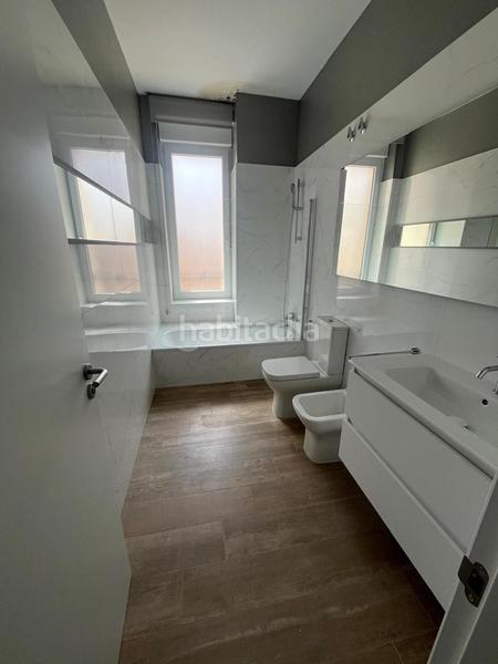 Foto 92bd34f3-d154-4275-b998-1eb8dbb6e74e. Pis amb aparcament a Centro Palencia