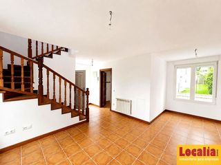 Haus  Argomilla diseminado. Chalet pareado con jardín en argomilla de cayón