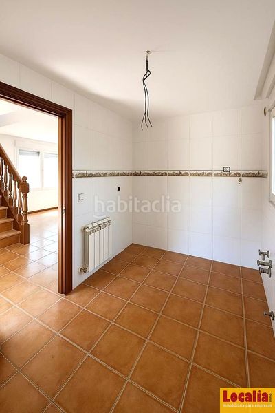 Foto b0ff0947-7b03-4245-8908-18ef625ca69f. Casa amb aparcament a Santa María de Cayón