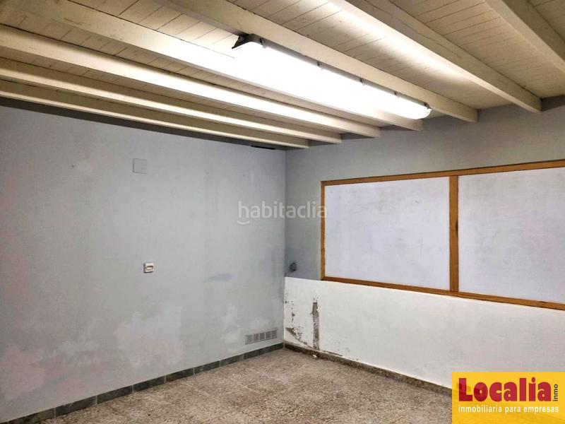 Foto 7a27c661-5786-4c13-8447-50d9af685c50. Alquiler local comercial amplio y céntrico local en Santander