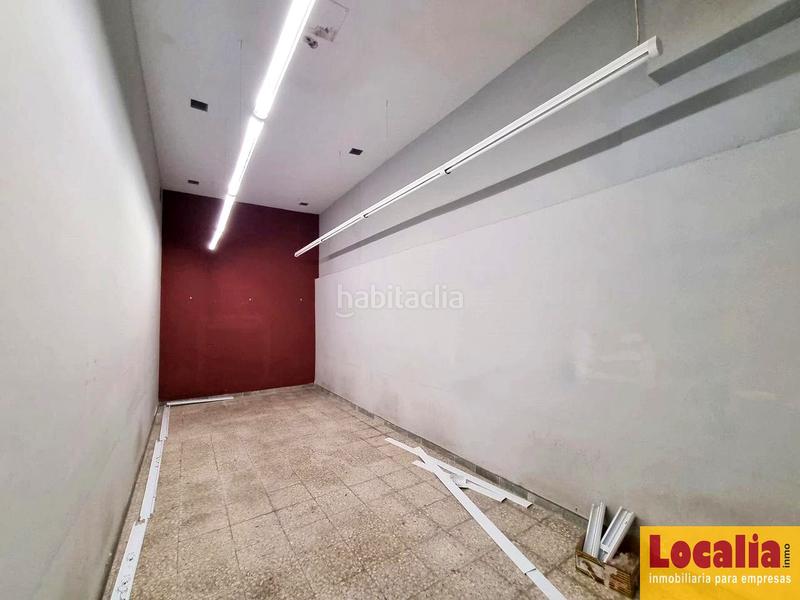 Foto 8e195158-7f44-4580-89e4-08a3f1f6a5fa. Alquiler local comercial amplio y céntrico local en Santander