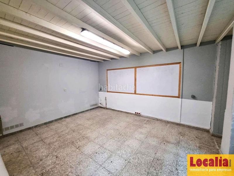 Foto c90dd18e-5826-46d4-afde-7154ebfd9e1d. Alquiler local comercial amplio y céntrico local en Santander